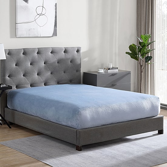 Swift Home Premium Plush Polyester Flannel Wrinkle Resistant Fitted Sheet