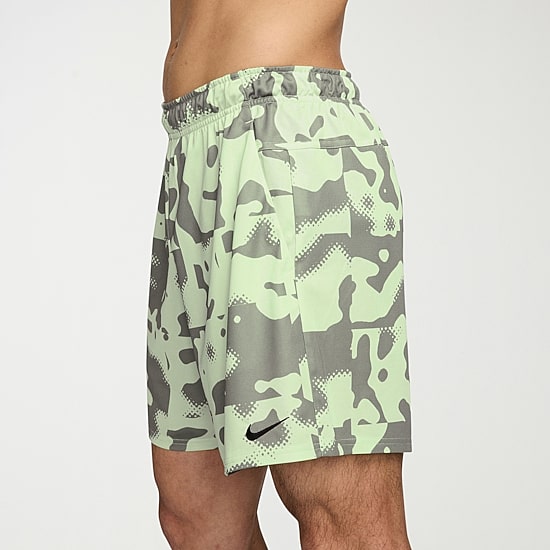 Nike Mens 7" Mid Rise Quick Dry Workout Shorts