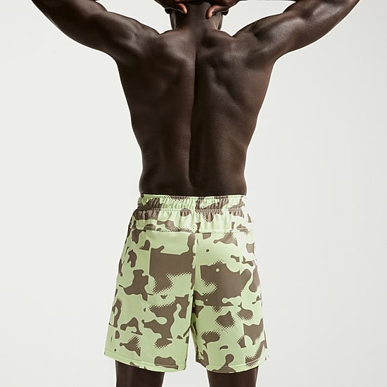 Nike Mens 7" Mid Rise Quick Dry Workout Shorts