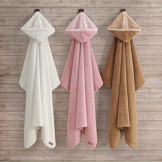Bearpaw Cozy Hooded Midweight Wearable Blanket