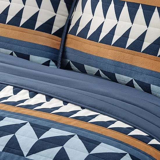 Bearpaw Owen Reversible Quilt Set