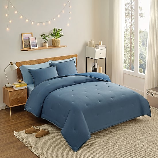 Bearpaw Layton  Plush Reversible Comforter Set