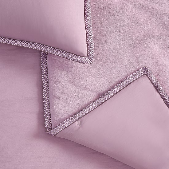 Bearpaw Layton  Plush Reversible Comforter Set