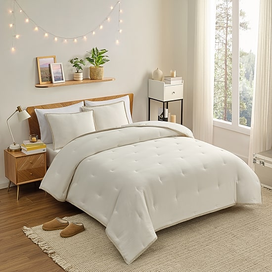 Bearpaw Layton Plush Reversible Comforter Set