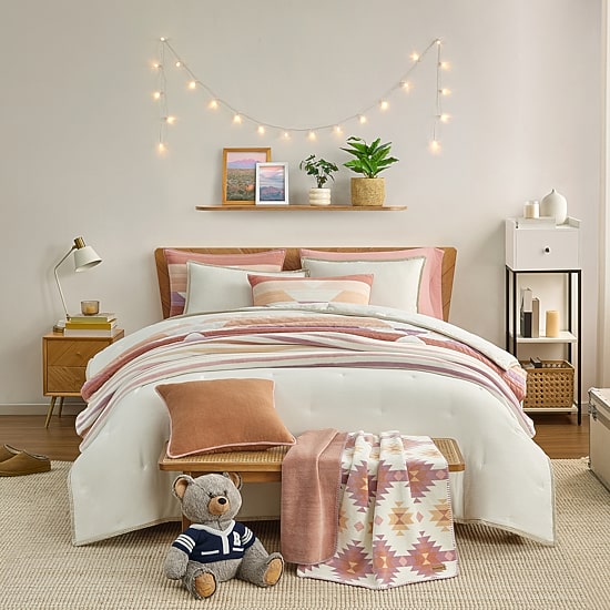 Bearpaw Layton Plush Reversible Comforter Set