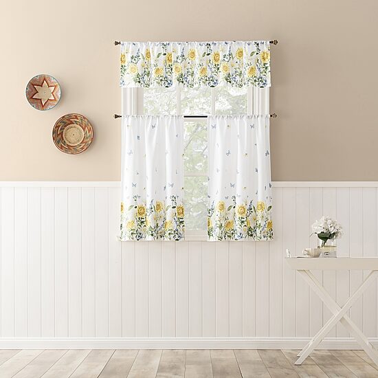No 918 Spring Meadow Rod Pocket Tailored Valance