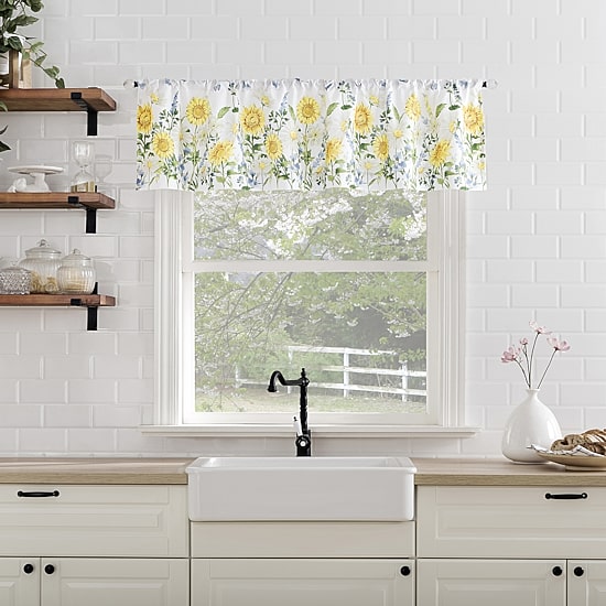 No 918 Spring Meadow 2-pc. Rod Pocket Window Tier