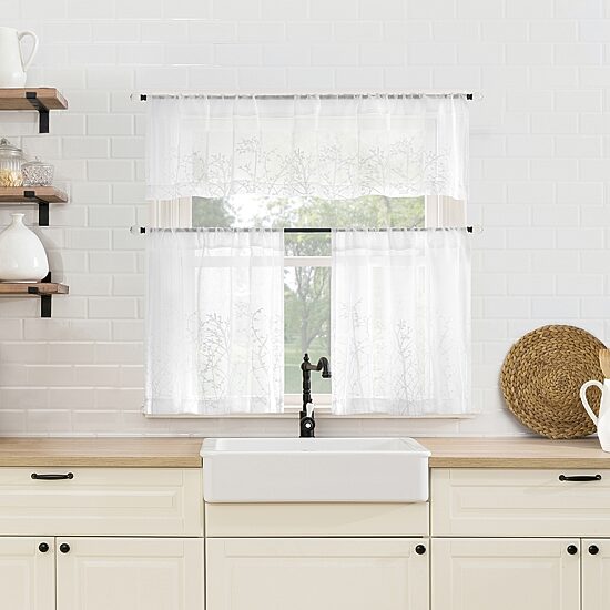 No 918 Eleanora Rod Pocket Tailored Valance