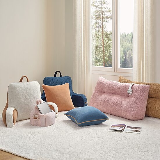 Bearpaw Erin Sherpa Bed Rest Pillow