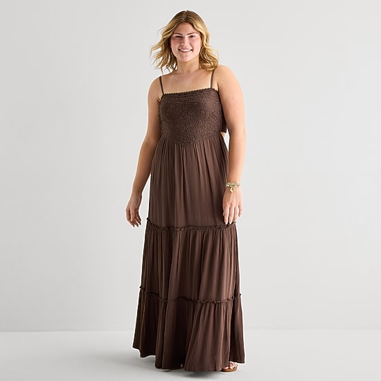 juniors maxi dress B.Darlin dress, pink/blue floral, size 7/8 breathable dress that transitions seamlessly from day to night Juniors' SO Tiered Maxi Dress
