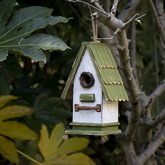 Glitzhome 10.5in Wood Roof Bird House