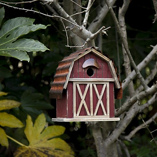 Glitzhome 10.25in Rustic Solid Wood Barn Bird House