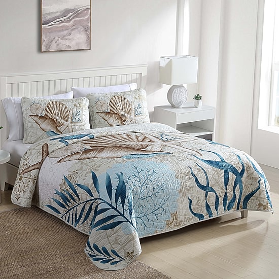 Caribbean Joe Coastal Print 3-pc. Quilt Set