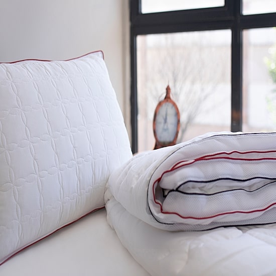 Depera Home Midweight Down Alternative Comforter