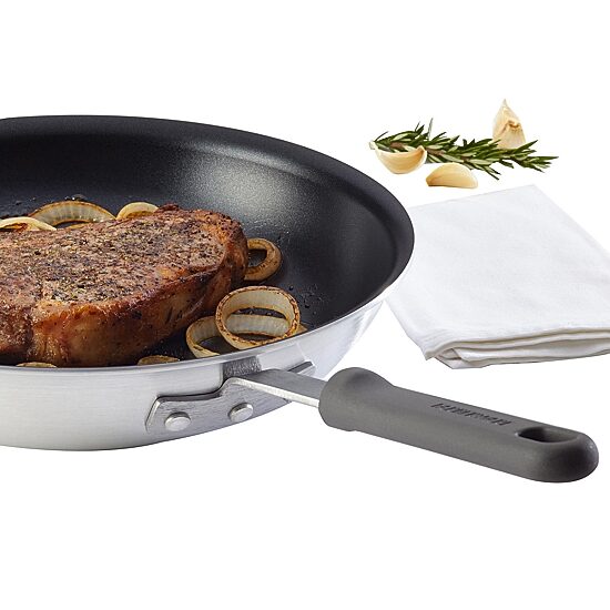 Farberware® Restaurant Pro Nonstick Skillet