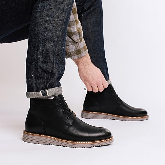 Vance Co Mens Stratton Flat Heel Chukka Boots