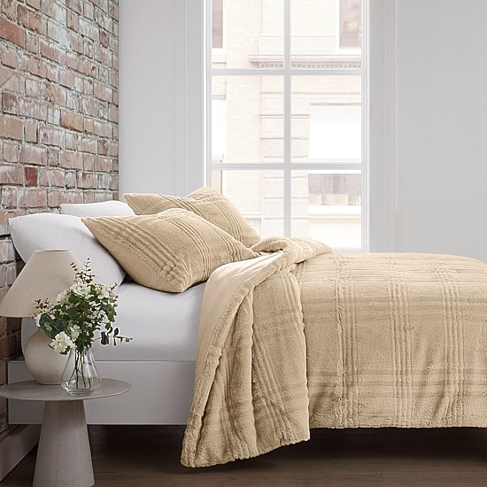 Brooklyn Loom Carved Faux Fur 3-pc. Easy Care Comforter Set