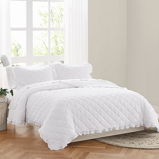 Truly Soft Crinkle Ruffle Easy Care Quilt Set