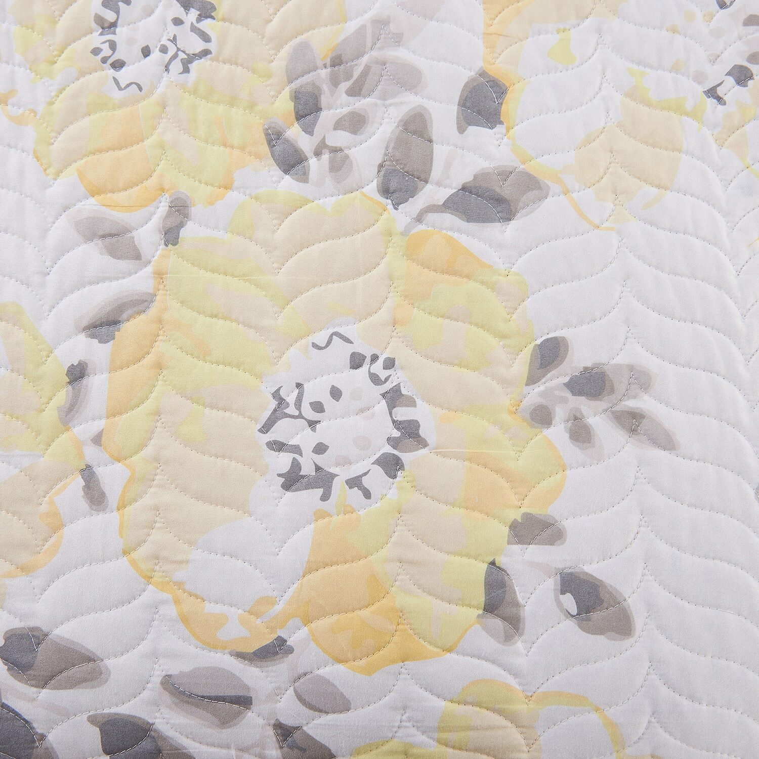 Linery Watercolor Flowers Reversible Quilt Set