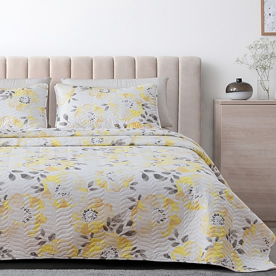 Linery Watercolor Flowers Reversible Quilt Set