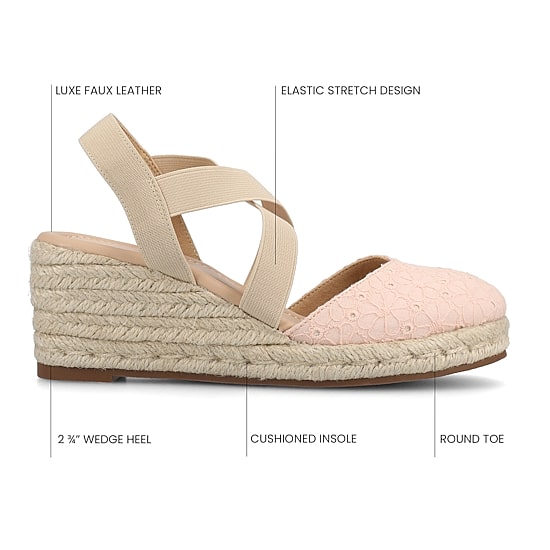 Journee Collection Womens Ashlee Wedge Sandals