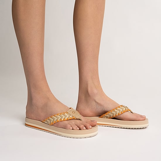 Journee Collection Womens Eloddie Flip-Flops