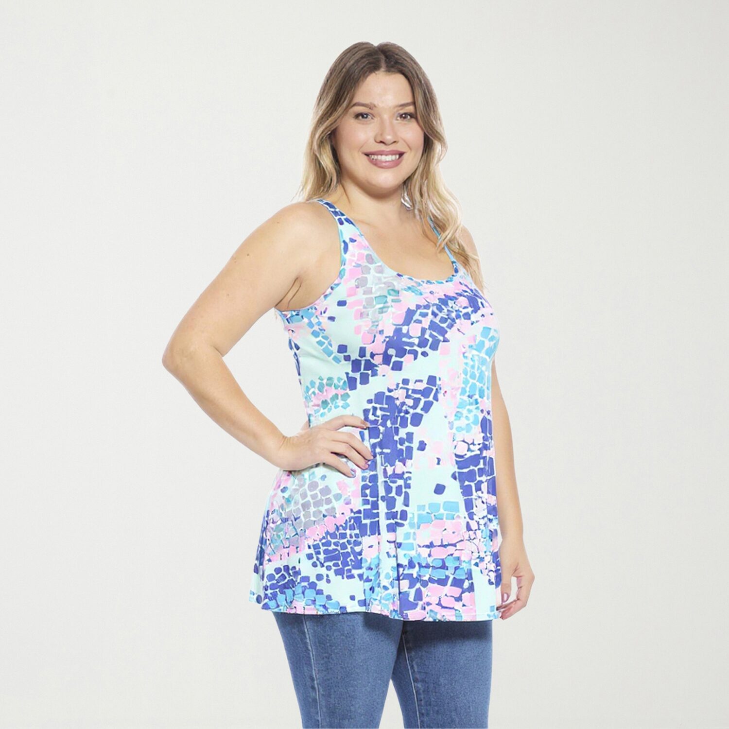 24seven Comfort Apparel Womens Plus Scoop Neck Sleeveless Tank Top