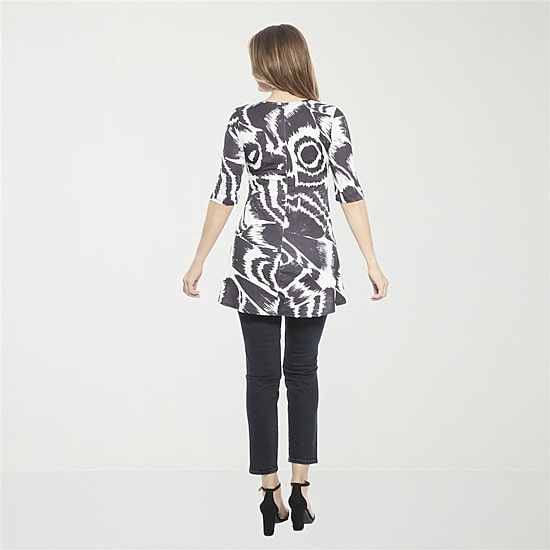 24seven Comfort Apparel Womens Scoop Neck Elbow Sleeve Tunic Top