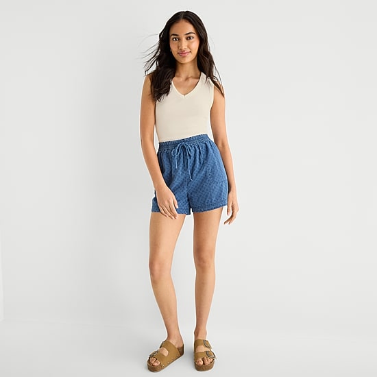 A.N.A Womens 3 1/2" Pull-On Short