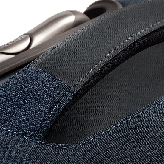 Ricardo Beverly Hills Malibu Bay 3.0 29"  Lightweight Softside Luggage