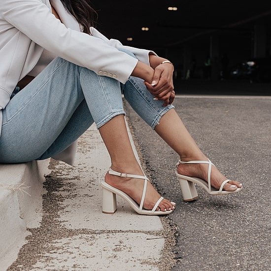 Journee Collection Womens Lenorra Heeled Sandals