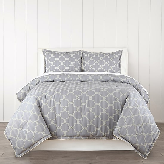Liz Claiborne Adelaide 3-pc. Comforter Set