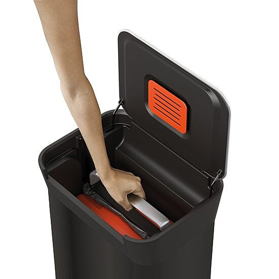Joseph Joseph Titan 30L Trash Compactor