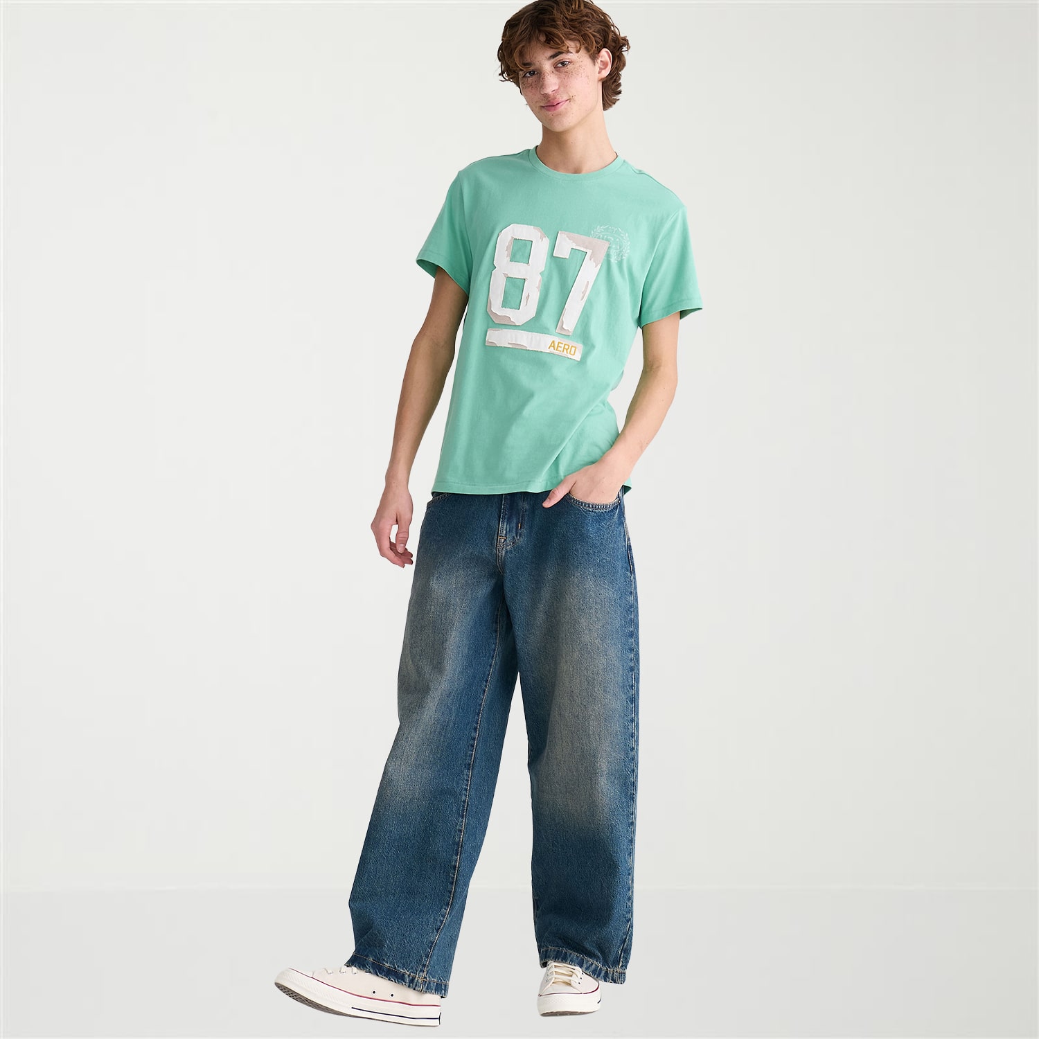 AEROPOSTALE Mens Crew Neck Short Sleeve Classic Fit Graphic T-Shirt