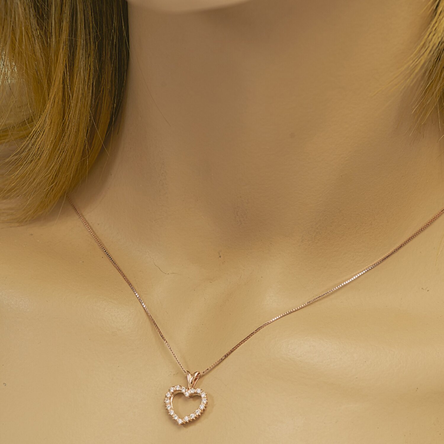 Womens 1/4 CT. T.W. Natural White Diamond 10K Gold Heart 18 Inch Pendant Necklace