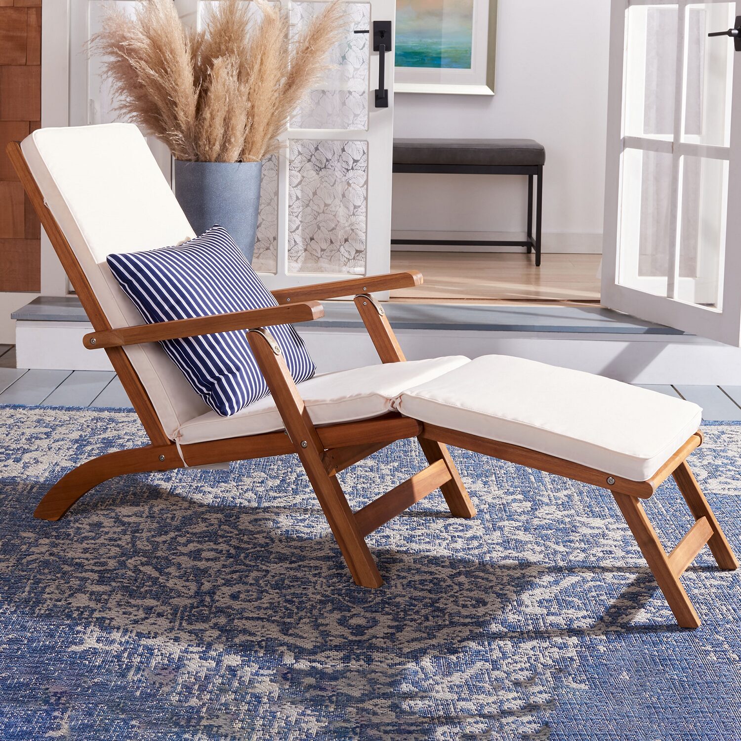 Safavieh Palmdale Collection Lounge Chair