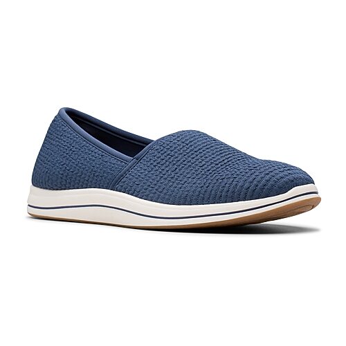Clarks Breeze Stretch Womens Round Closed Toe Slip-On Shoe, 7 1/2 Medium, Blue