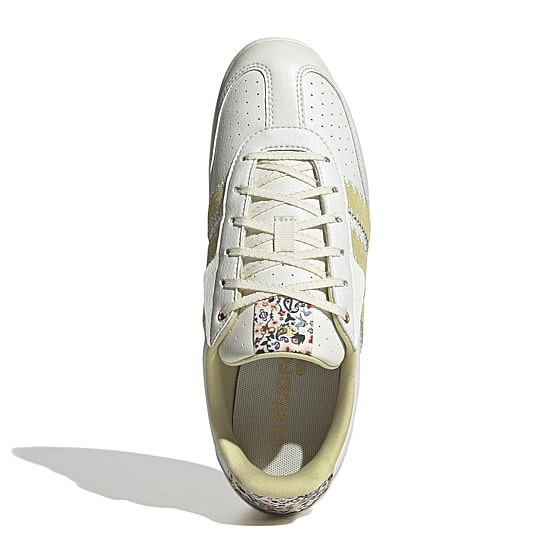 adidas Barreda Low Womens Sneakers