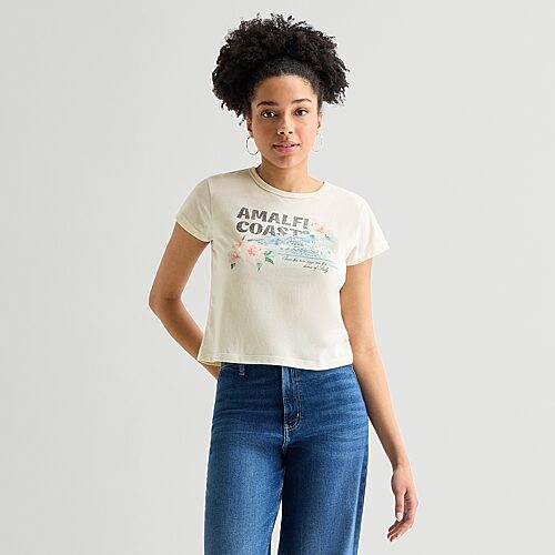 Arizona Womens Juniors Crew Neck Short Sleeve Classic Fit Graphic T-shirt In White