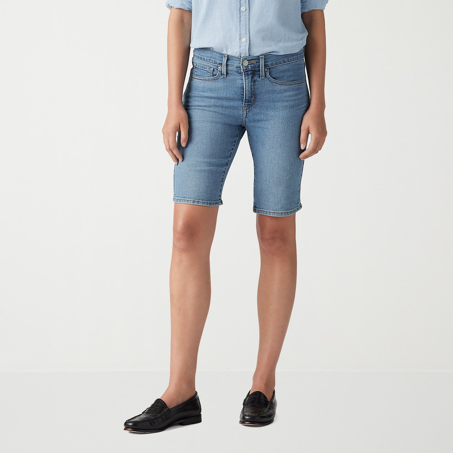 Levi's® Women's Shaping Mid Rise Bermuda Short