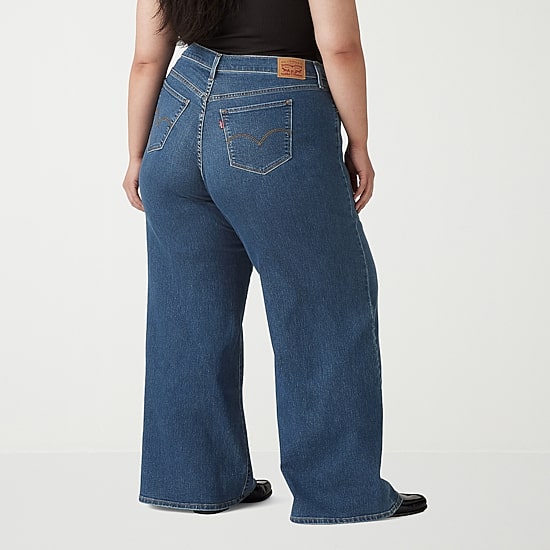 Levi's® Women's Plus Mid Rise 318™ Shaping Wide Leg Jeans