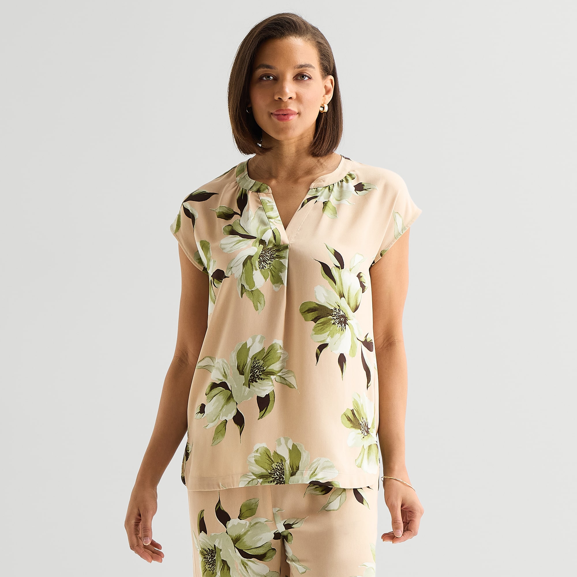 Liz Claiborne Womens Split Crew Neck Short Sleeve Satin Blouse