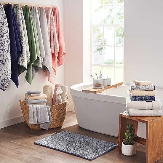Fieldcrest Jacquard Textured Bath Towel