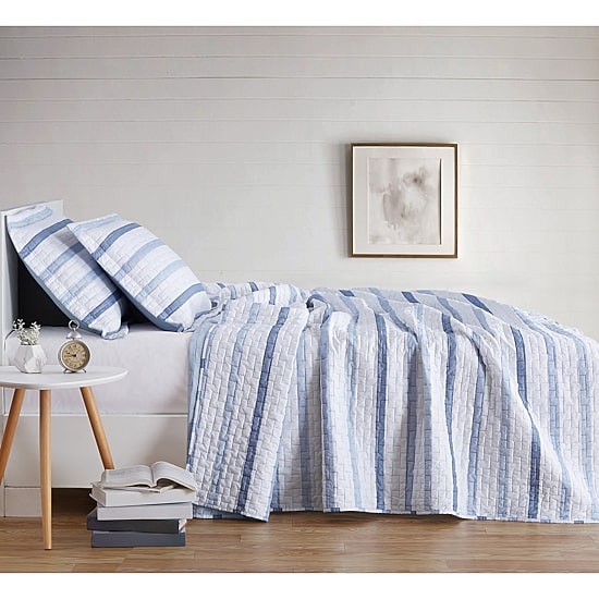 Truly Soft Waffle Stripe Quilt Set