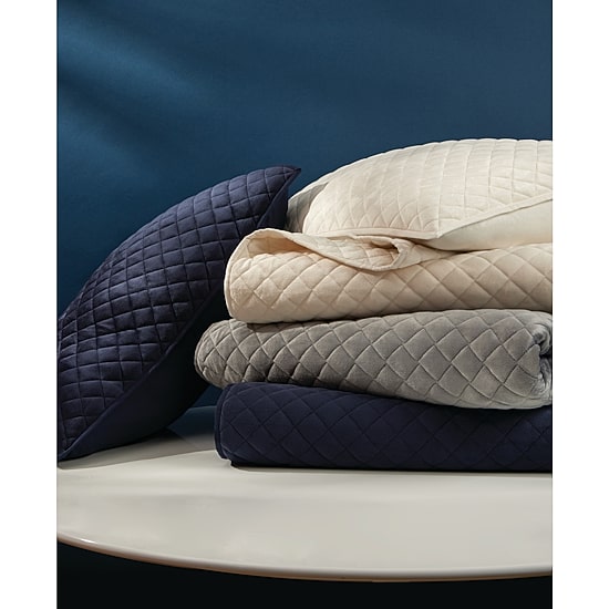 Royal Velvet Diamond Velvet Quilt Set
