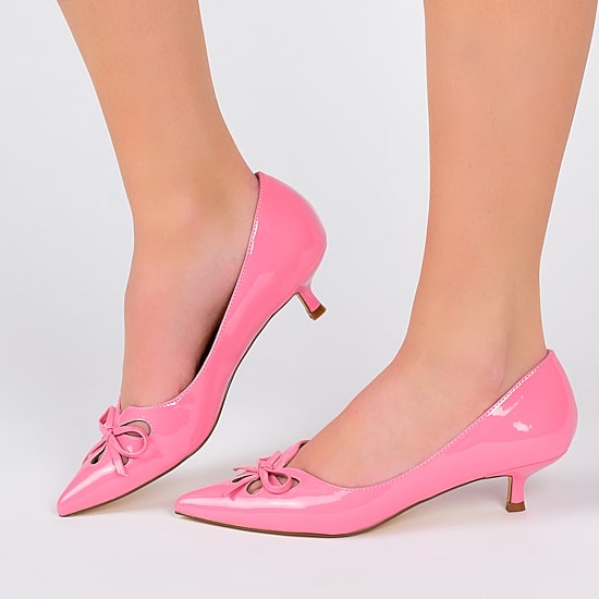 Journee Collection Lutana-Wd Womens Pointed Closed Toe Kitten Heel Pumps