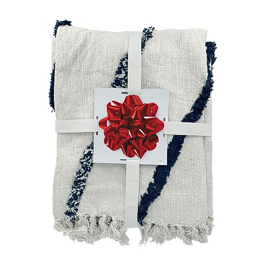 LR Home Logan Diamond Washable Throw
