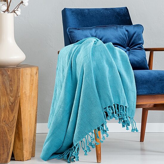 LR Home Grayson Solid Reversible Throw
