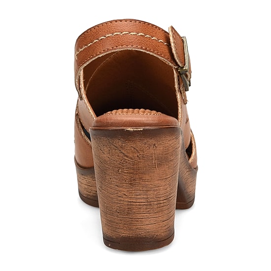 BOC by Born Cecila Womens Round Closed Toe Clogs