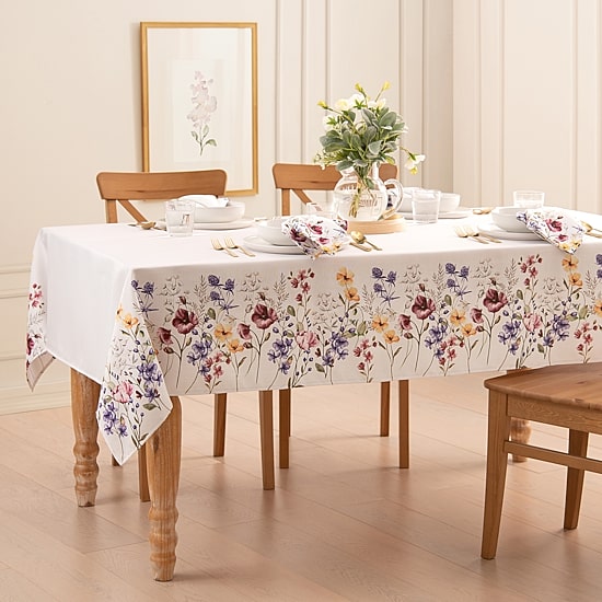 Threadmade Poppy Tablecloth